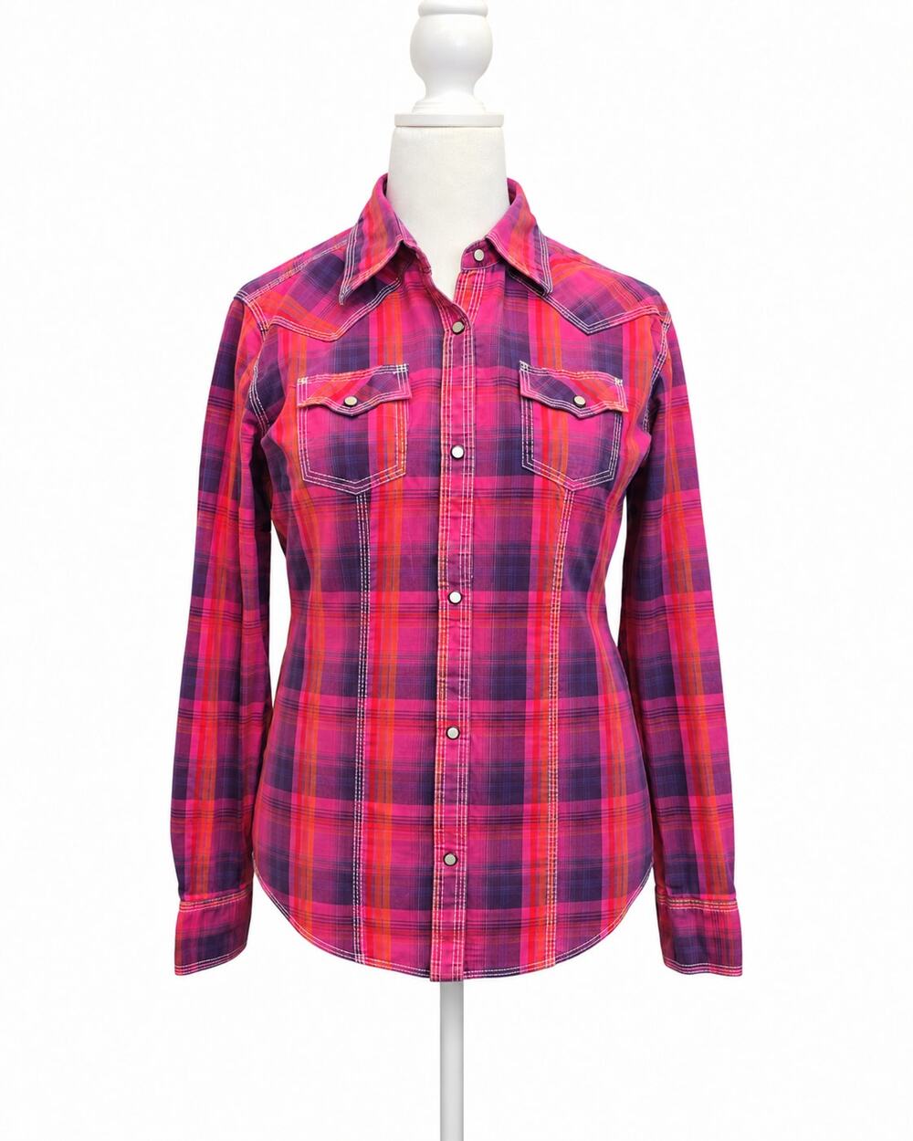 Wrangler Women’s Pink Purple Plaid Western Snap Shirt Size M